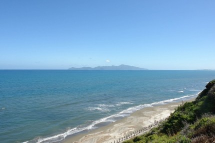Spectacular views - Kapiti Island distant