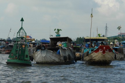 Approaching the floating markets