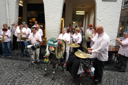 Buskers with a difference