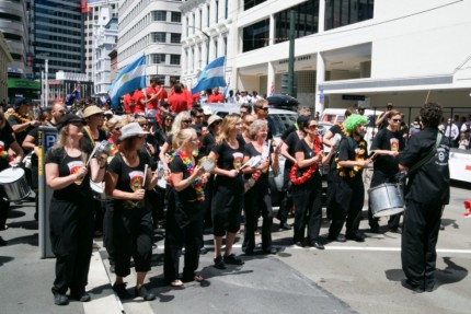 The Parade gets ready to move off