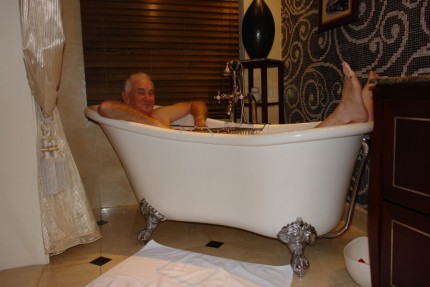 Bathtime at the Metropole