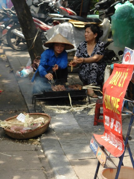 Footpath barbeque