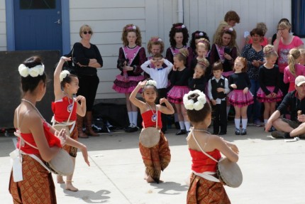 Thai Dance Group