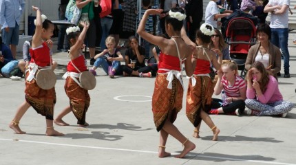 <p>Thai Dance Group</p>