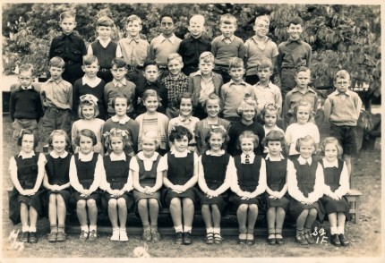 Levin School Standard 1 (1953)

back row -  John Williams;Larry Auckram;Alan Harrison;Elsdon Channing;Peter van Ralta;Alan Weaver;
            Jim Duguid;Raymond Lovell
3rd row  -  Victor Elliot;Jackie Gallagher;Ashley Bradnock;Michael Tomlinson;Derek Temu;Ian Meredith;
            Donald Tantrum;Peter Jacob;John Milne;Mason Sillifant;John Thompson
2nd row  -  Janice Douglas;Lynette Hicks;Gloria ??:Susan Allan;Heather Morgan;?? Kershaw;
            Ruth Henderson;Margaret Campion
front row   ??;Barbara Smith?;Valerie Johnson;Susan Barclay;Dawn Elliot;Jane Corry;Delia Hobson;
            Audrey Lang;Dulcie Jacob;Irene Dowd;Carolyne Kerslake   

thanks to Alan Harrison for these names

