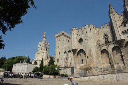 <p>Avignon</p>