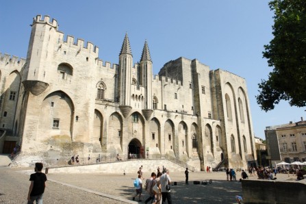 <p>Avignon</p>