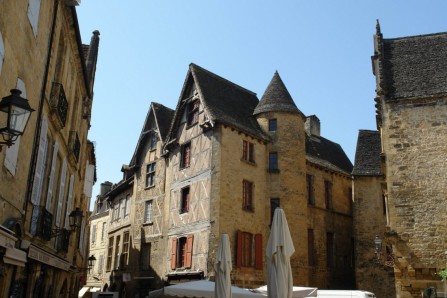 <p>Brive la Gaillarde</p>