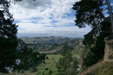 Mangaweka, New Zealand 3 - 21st April 2012 - Ray Lovell