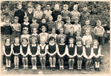 Levin School Standard 1 (1953)
Back row - John Williams; Larry Auckram; Alan Harrison; Elsdon Channing; Peter van Ralta; Alan Weaver; Jim Duguid; Raymond Lovell
3rd row - Victor Elliot; Jackie Gallagher; Ashley Bradnock; Michael Tomlinson; Derek Temu; Ian Meredith; Donald Tantrum; Peter Jacob; John Milne; Mason Sillifant; John Thompson
2nd row - Janice Douglas; Lynette Hicks; Gloria ??; Susan Allan; Heather Morgan; ?? Kershaw; Ruth Henderson; Margaret Campion
Front row ??; Barbara Smith?; Valerie Johnson; Susan Barclay; Dawn Elliot; Jane Corry; Delia Hobson; Audrey Lang; Dulcie Jacob; Irene Dowd; Carolyne Kerslake
Thanks to Alan Harrison for these names